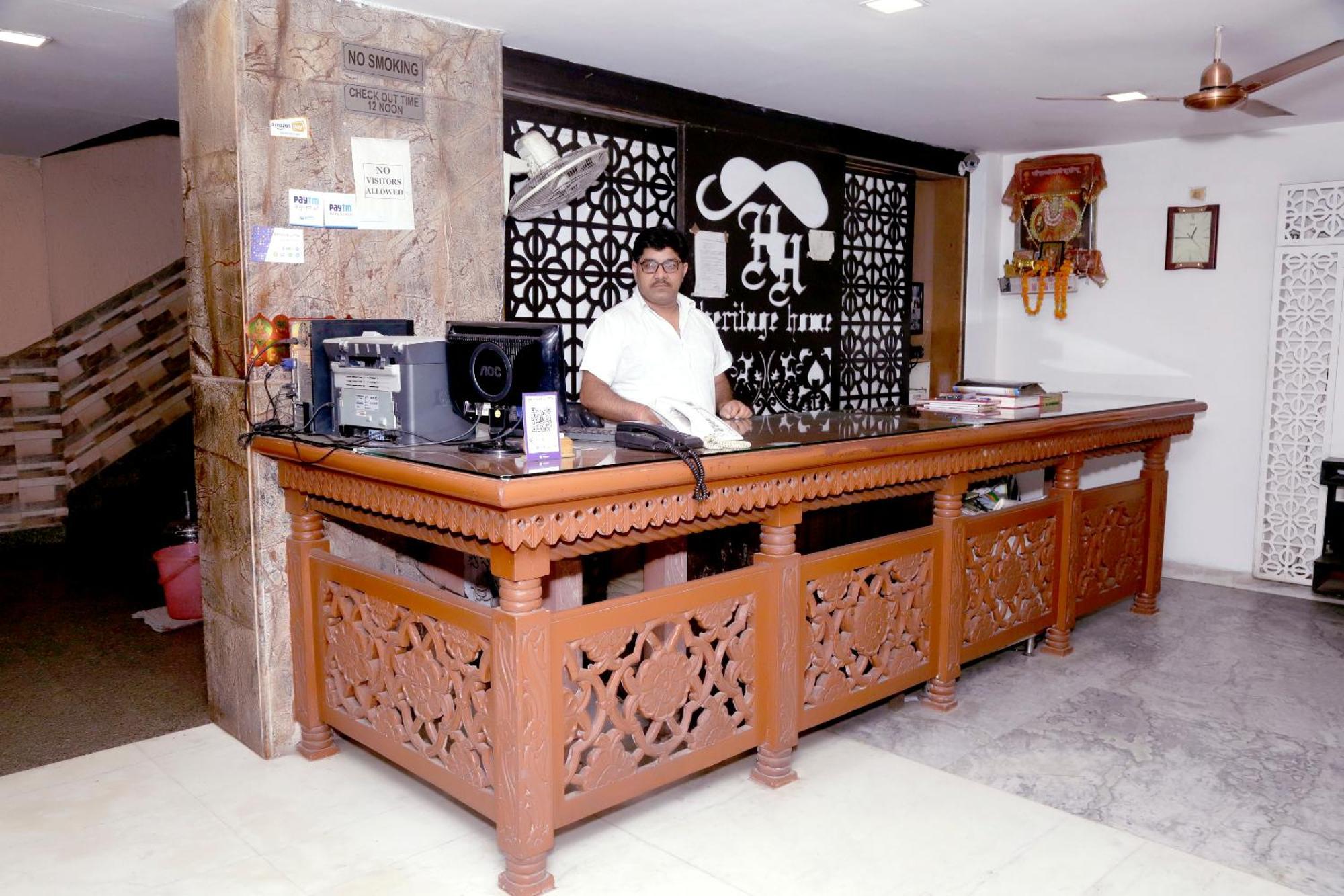 Hotel Heritage Home Walking 1 Minuit From R K Ashram Metro Station Neu-Delhi Exterior foto